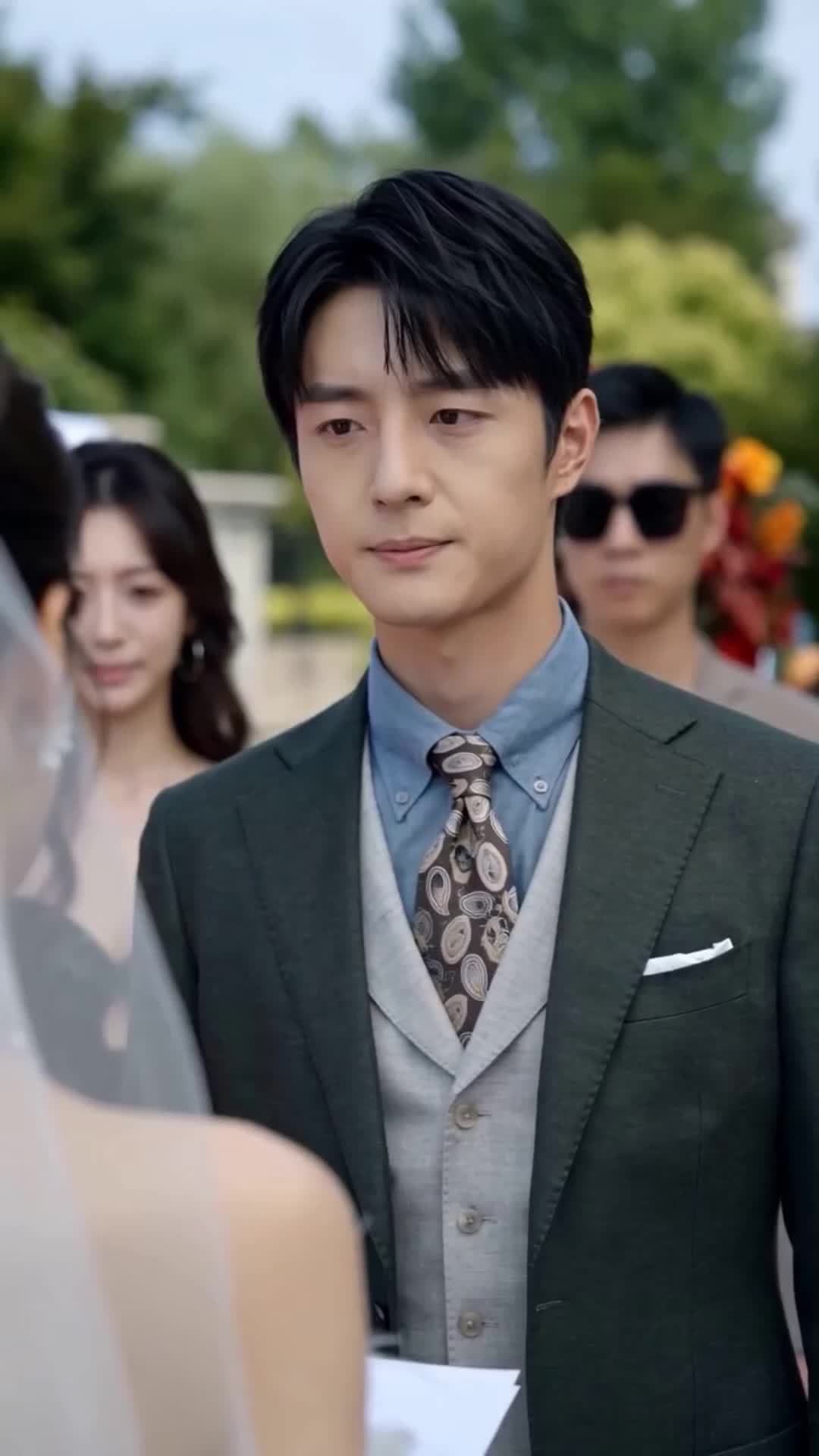 Episode 3 - Poor Bride? Her Mom Is a CEO